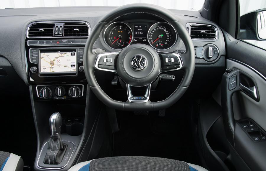  Volkswagen Polo BlueGT 5-Door 2014 года  (UK) (фото 7 из 20)